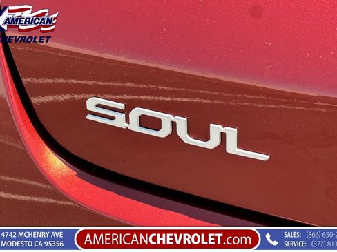 Used 2025 Kia Soul LX FWD image 36