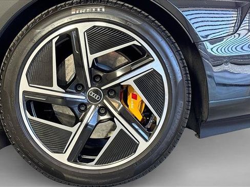 Used 2023 Audi RS e-tron GT w/ Carbon Performance Package AWD/4WD image 28