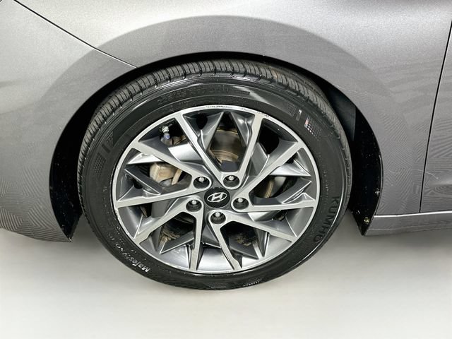 Used 2020 Hyundai Elantra Limited FWD image 35