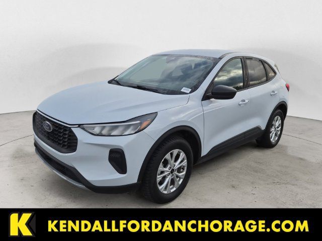 Used 2025 Ford Escape Active AWD/4WD image 1