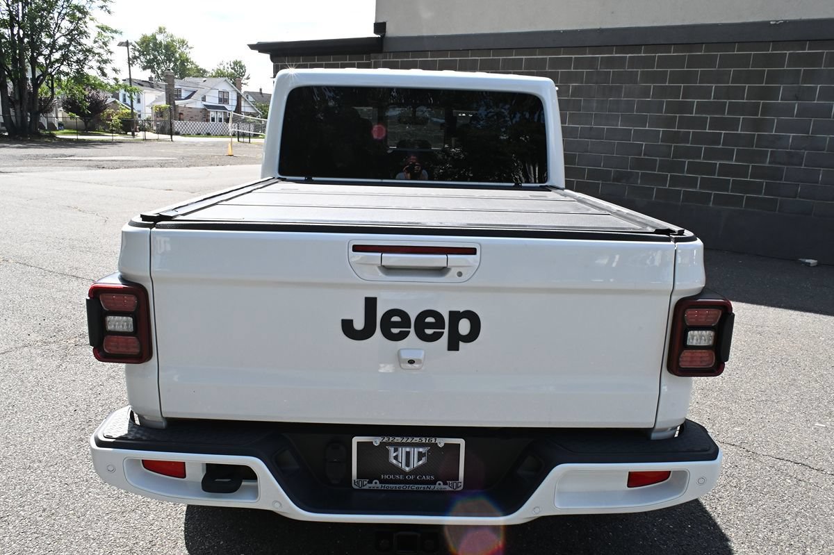 Used 2023 Jeep Gladiator Overland AWD/4WD image 7