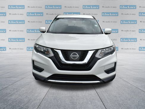 Used 2017 Nissan Rogue S FWD image 2