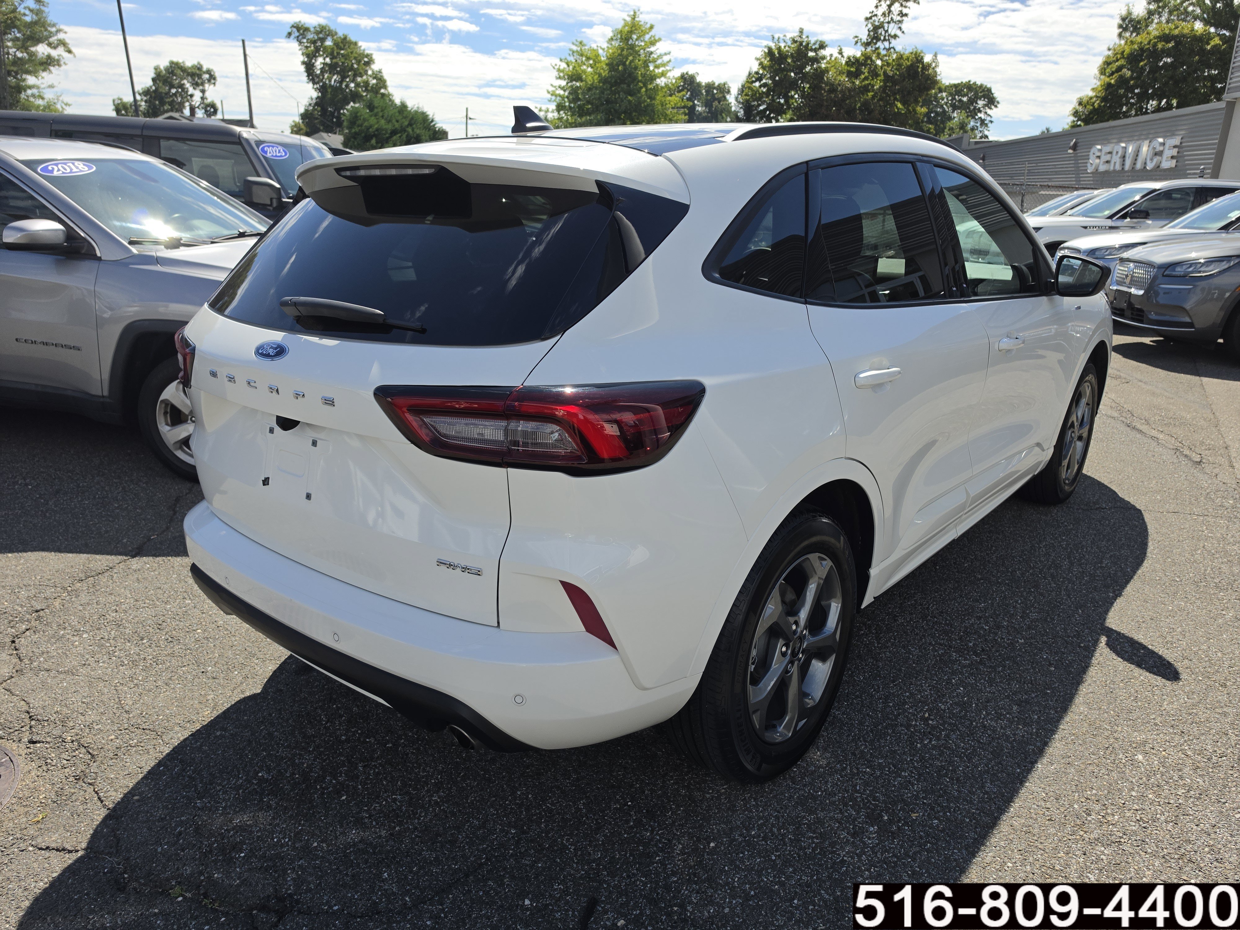 Used 2023 Ford Escape ST-Line w/ Tech Pack #1 AWD/4WD image 4