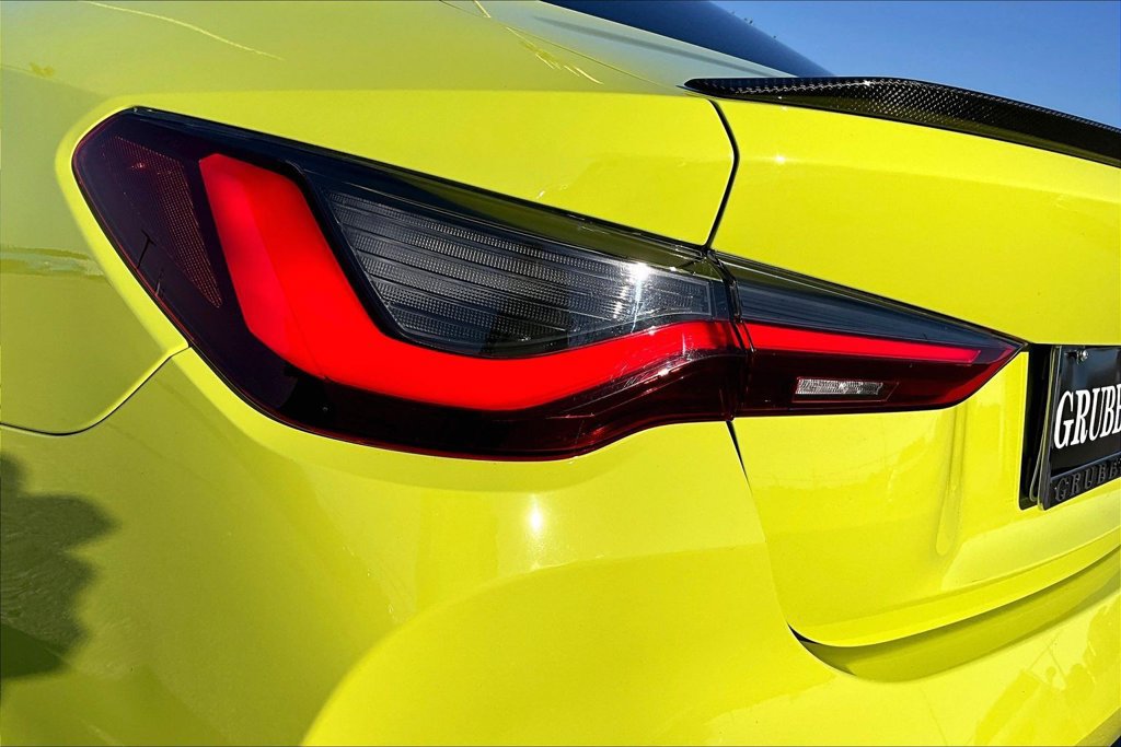 Used 2022 BMW M4 xDrive Competition w/ M Carbon Exterior Package AWD/4WD image 40