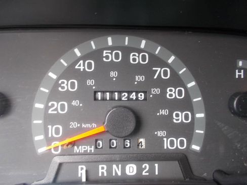 Used 1999 Ford E-350 and Econoline 350 XLT RWD image 34