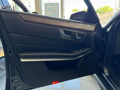 Used 2014 Mercedes-Benz E 350 Sport image 11