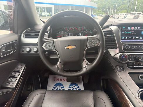 Certified 2020 Chevrolet Tahoe LT w/ Luxury Package AWD/4WD image 13