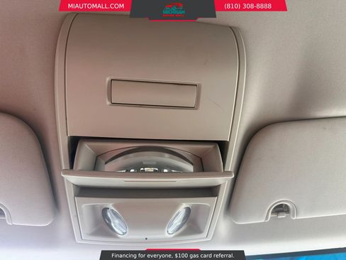 Used 2013 Dodge Grand Caravan SE FWD image 17