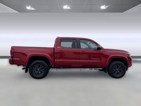 Used 2022 Toyota Tacoma SR5 w/ Technology Package RWD image 7