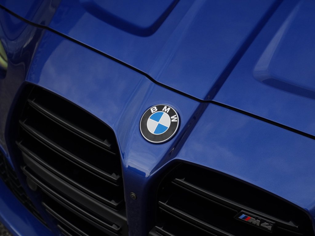Used 2025 BMW M4 Coupe w/ Executive Package RWD image 4