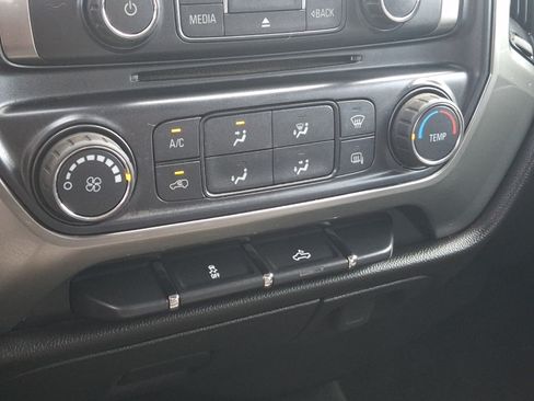 Used 2018 Chevrolet Silverado 1500 LT AWD/4WD image 15