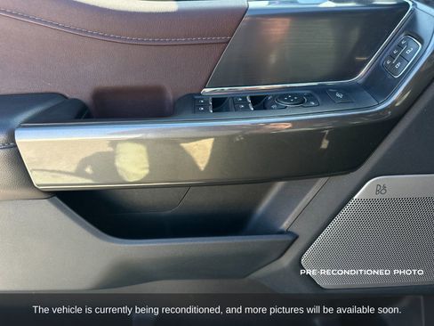 Used 2022 Ford F150 Lariat RWD image 11