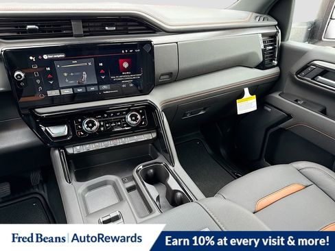 New 2026 GMC Sierra 2500 AT4 w/ AT4 Premium Plus Package image 25