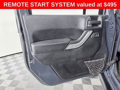 Used 2016 Jeep Wrangler Unlimited Sahara w/ Connectivity Group image 9