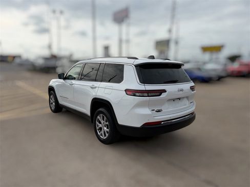 Used 2022 Jeep Grand Cherokee L Limited w/ Luxury Tech Group II AWD/4WD image 12