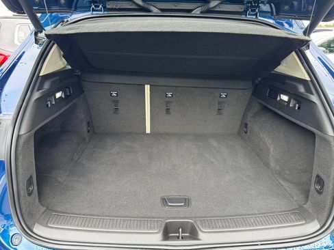 Used 2023 Buick Envision Avenir AWD/4WD image 36