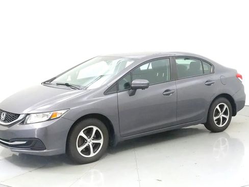 Used 2015 Honda Civic SE image 3