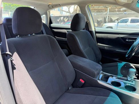 Used 2013 Nissan Altima 3.5 SV FWD image 12