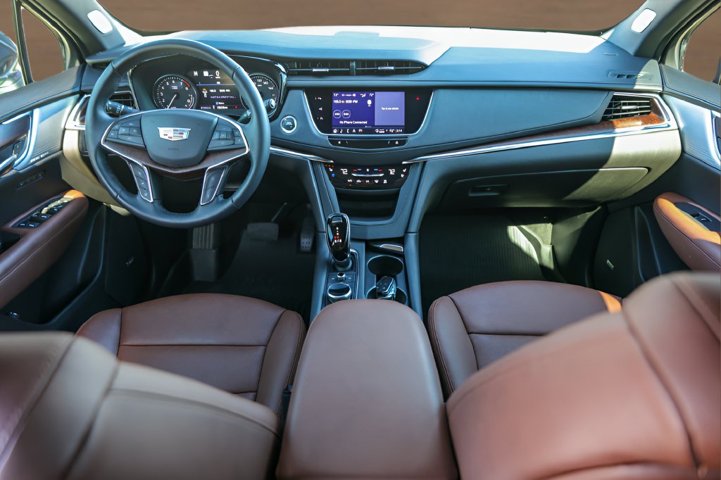 Used 2022 Cadillac XT5 Premium Luxury w/ Technology Package AWD/4WD image 26