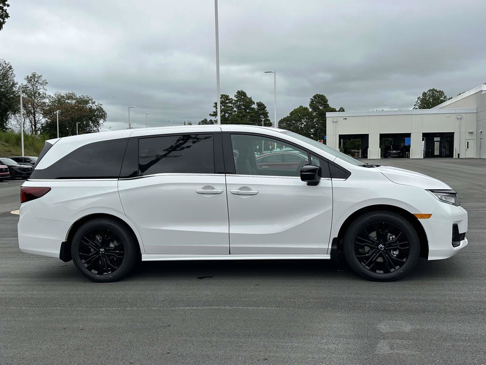 New 2027 Honda Odyssey Sport-L image 30