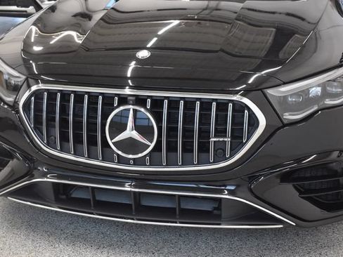 Used 2025 Mercedes-Benz E 53 AMG e 4MATIC Sedan image 14