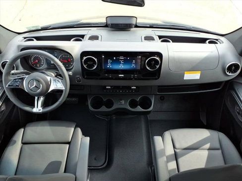 New 2026 Mercedes-Benz Sprinter 2500 image 4