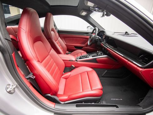 Used 2022 Porsche 911 Turbo AWD/4WD image 13