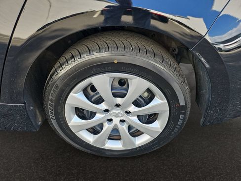 Used 2024 Toyota Corolla LE FWD image 46