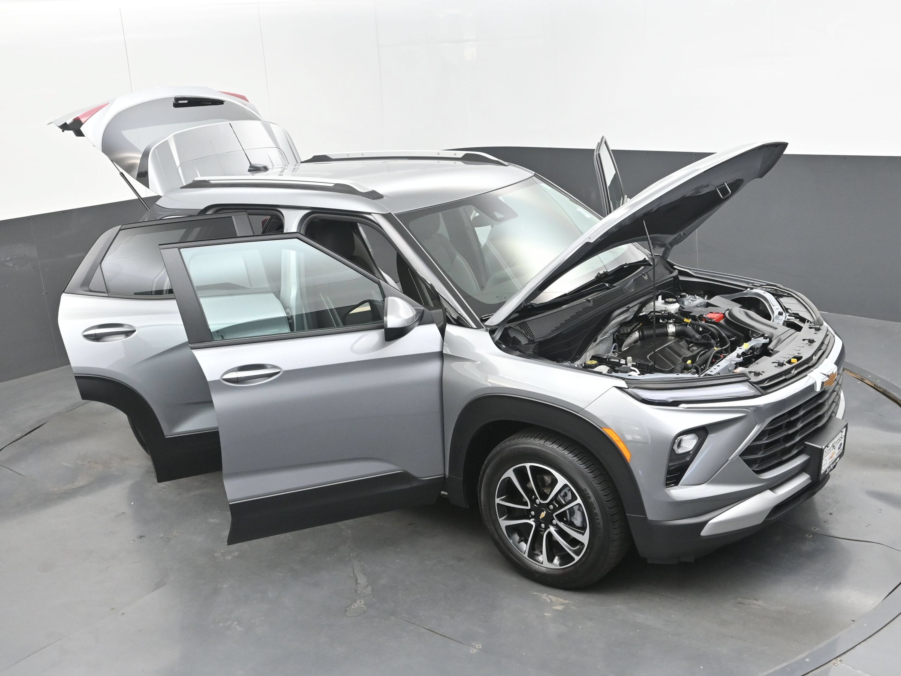Used 2025 Chevrolet TrailBlazer LT FWD image 40