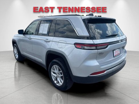 Used 2025 Jeep Grand Cherokee Laredo X w/ Luxury Tech Group I AWD/4WD image 5