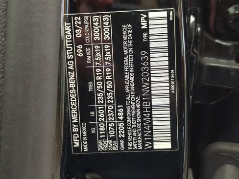 Used 2022 Mercedes-Benz GLB 250 4MATIC image 31