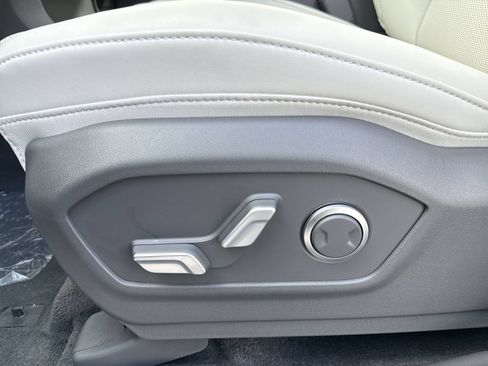 New 2026 Hyundai Santa Fe SEL AWD/4WD image 12