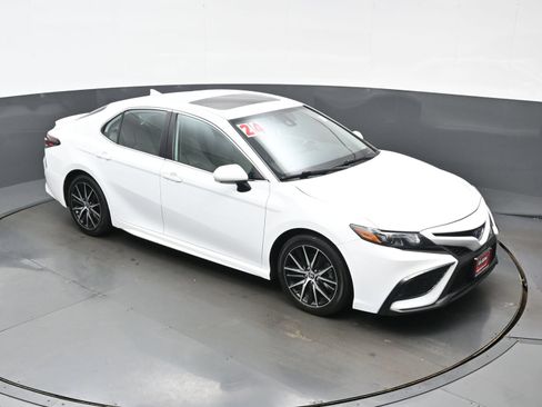 Used 2024 Toyota Camry SE w/ Audio Upgrade Package FWD image 36