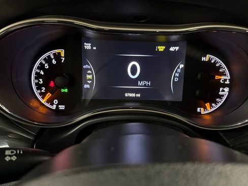 Used 2017 Jeep Grand Cherokee Overland image 17