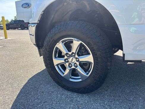 Used 2019 Ford F150 XLT w/ Equipment Group 302A Luxury AWD/4WD image 9