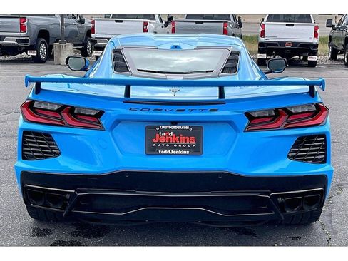 Used 2025 Chevrolet Corvette Stingray Premium Cpe w/ Z51 Performance Package RWD image 4