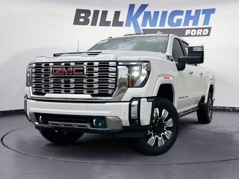 Used 2025 GMC Sierra 2500 Denali w/ Denali Reserve Package AWD/4WD image 1