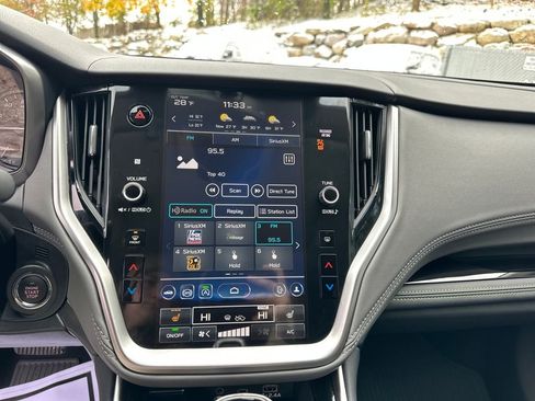 Used 2025 Subaru Outback Onyx Edition XT image 13