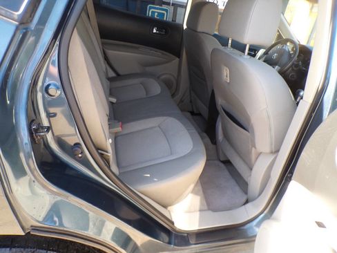 Used 2013 Nissan Rogue SV w/ Premium Pkg image 10