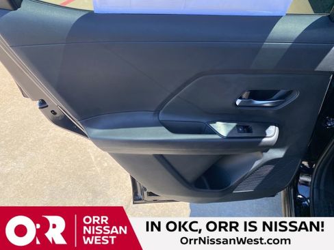 New 2025 Nissan Kicks SV w/ Interior Electronics Package AWD/4WD image 15