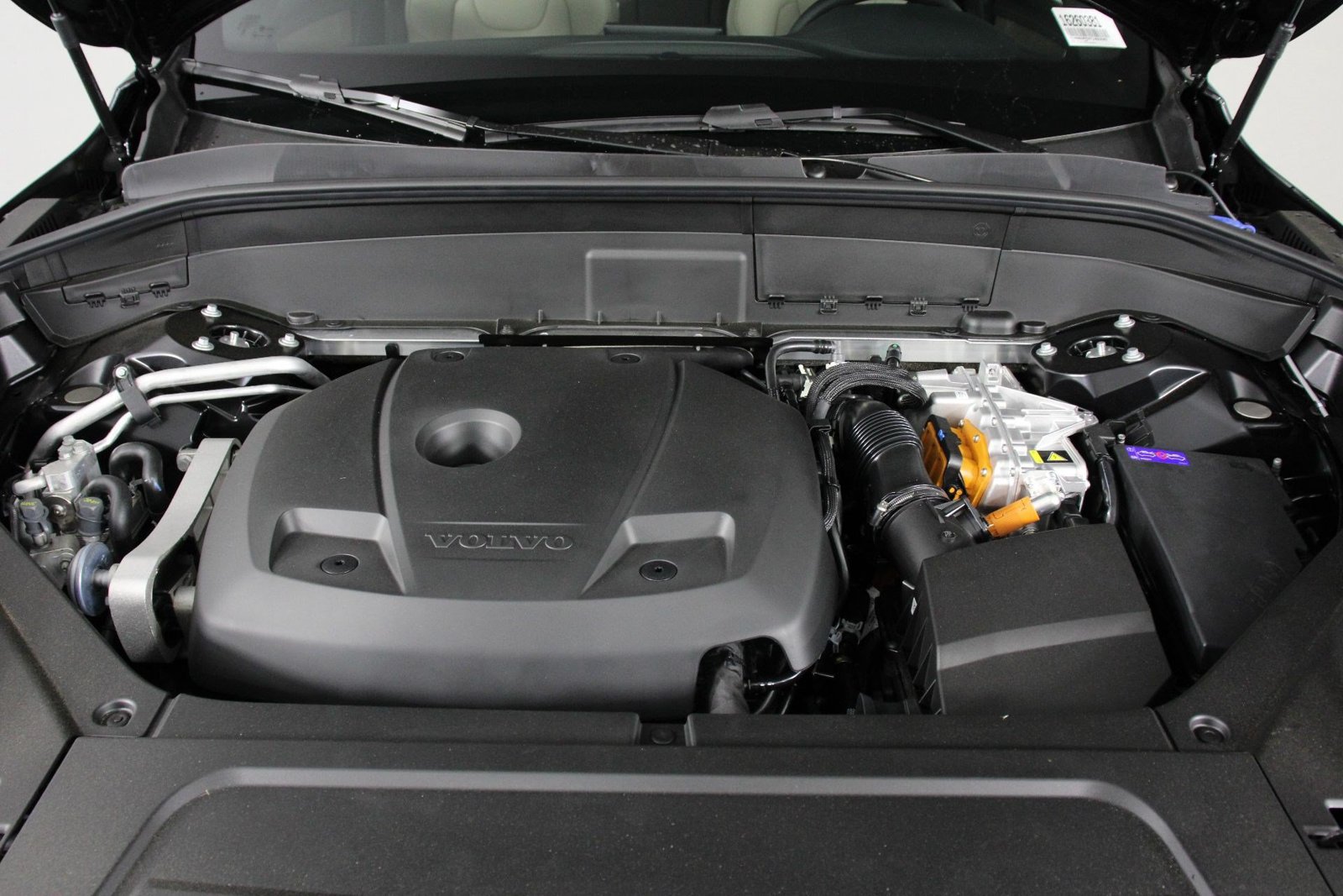 New 2026 Volvo XC90 T8 Plus AWD/4WD image 12