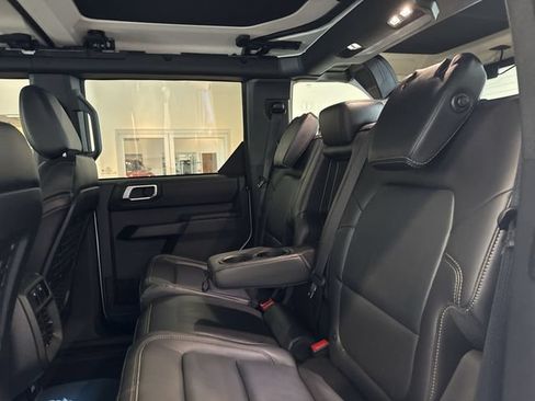 Used 2026 Ford Bronco Badlands AWD/4WD image 13