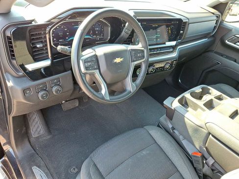 Used 2023 Chevrolet Silverado 1500 LT image 16