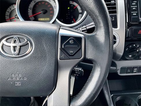Used 2015 Toyota Tacoma 4x4 Double Cab image 15