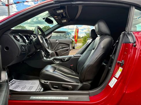 Used 2012 Ford Mustang GT Premium image 21