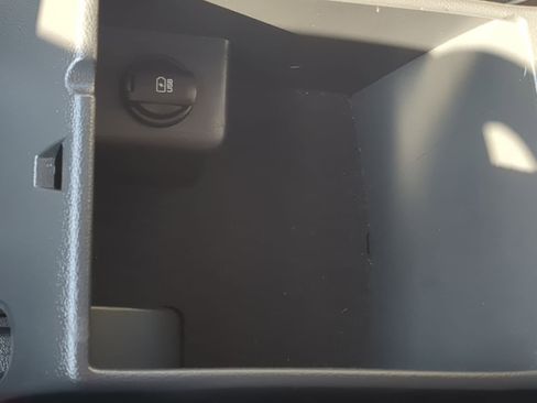 Used 2017 Hyundai Elantra Limited w/ Cargo Package image 20