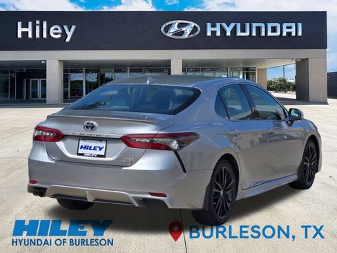 Used 2023 Toyota Camry XSE w/ Cold Weather Package FWD image 4