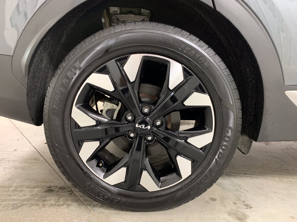 Used 2023 Kia Sportage X-Line w/ X-Line Premium Package AWD/4WD image 10