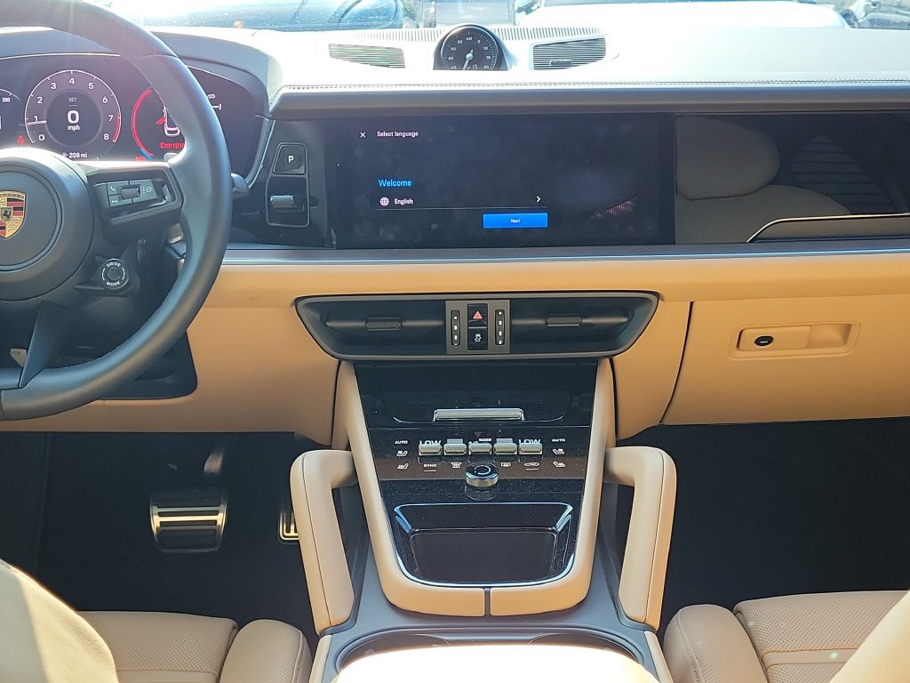 Certified 2025 Porsche Cayenne S AWD/4WD image 22