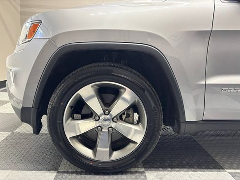 Used 2014 Jeep Grand Cherokee Limited w/ Trailer Tow Group IV AWD/4WD image 12